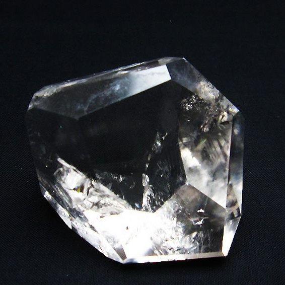 虹入りヒマラヤ水晶原石[T72-2747]