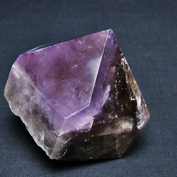 アメジスト六角柱[T720-1253]