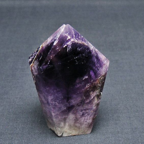 アメジスト原石 [t720-982]