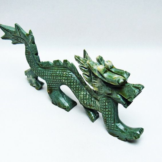 インド翡翠手彫り龍置物[T757-1972]