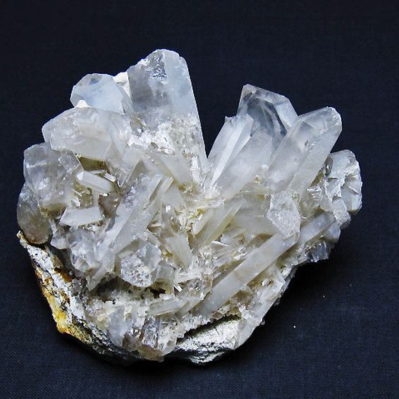 ヒマラヤ水晶クラスター[T767-365]