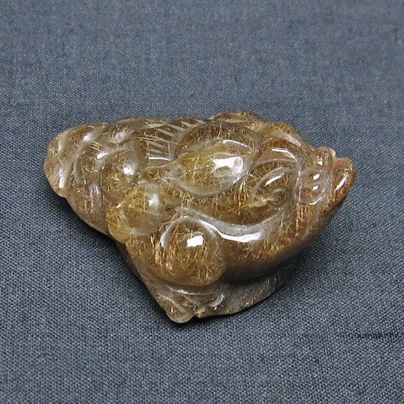 金針ルチルクォーツ 金蟾 置物[T801-434]