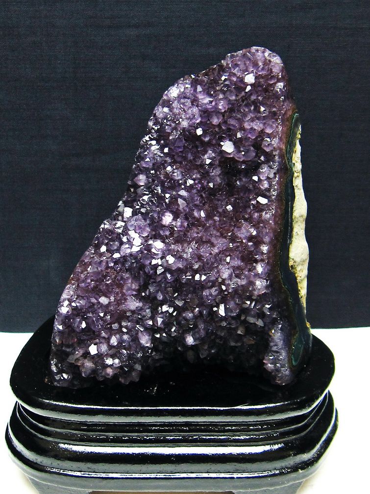 ウルグアイ産アメジストクラスター[T95-11485]