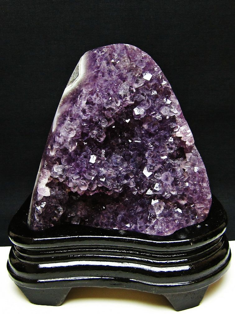 1.7Kgウルグアイ産アメジストクラスター [t95-11499]