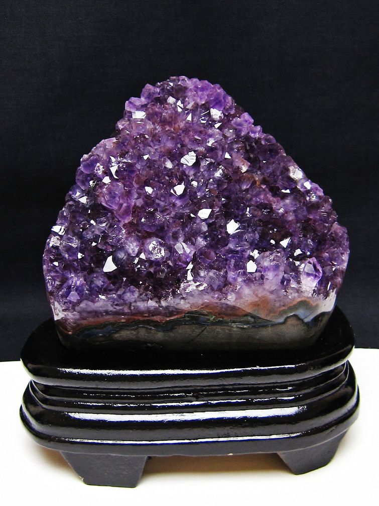 1.3Kgウルグアイ産アメジストクラスター [t95-11537]
