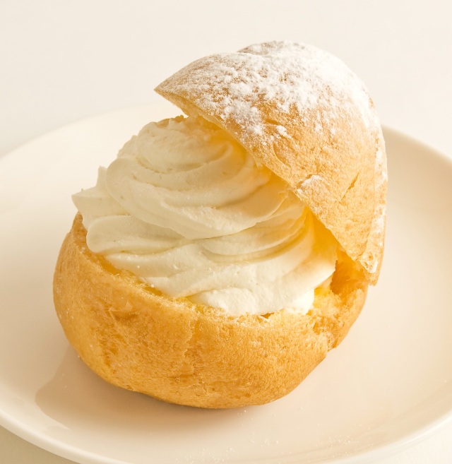 【店舗販売限定】クリームパフ　Fresh Cream Puff