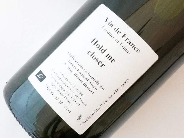 ホールド・ミー・クローサー