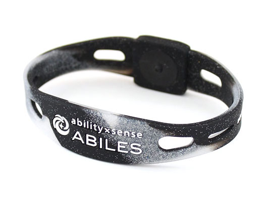 アビリス プラス ネオブレスレット