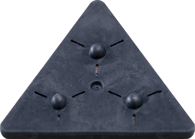 ブラックアイ　ナノピラミド