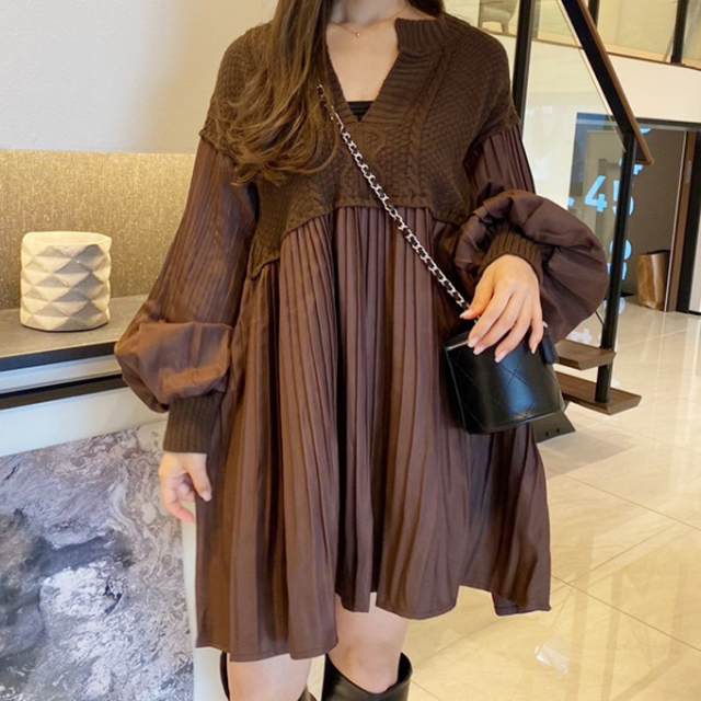 V開きニットドッキングプリーツチュニック【8b-831-02755】 