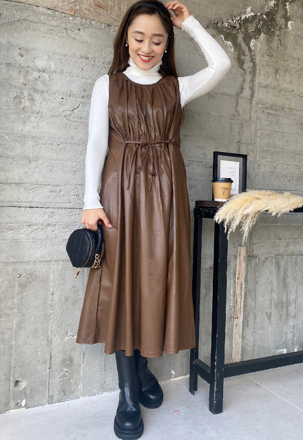 大人女性の フェイクレザーウエストマークワンピース【7j-831-03702】 ワンピース