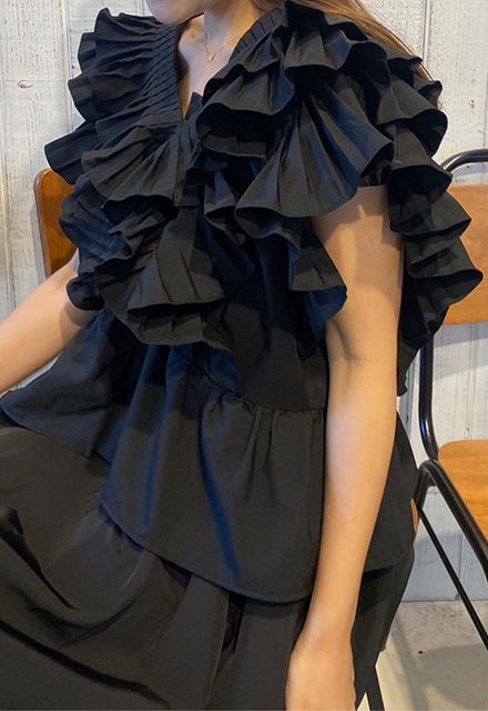 Sacai 2023 ラッフルフリルブラウス ラッフルフリルVネックブラウス【7h-831-04717】
