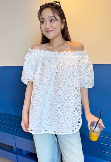 meing. off shoulder blouse オフショルダーブラウス Meline M. ブラウス シャツ Ruffled Ribbon Off-Shoulder Blouse