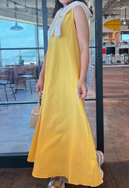 新品 未使用 ワンピース  イエロー イタリア製 無地 ノースリーブ リネン Aラインワンピース イエロー