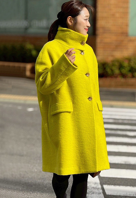 定価4万7千円 完売品 お花装飾ポケット 清楚なベイビーブルー ウール 