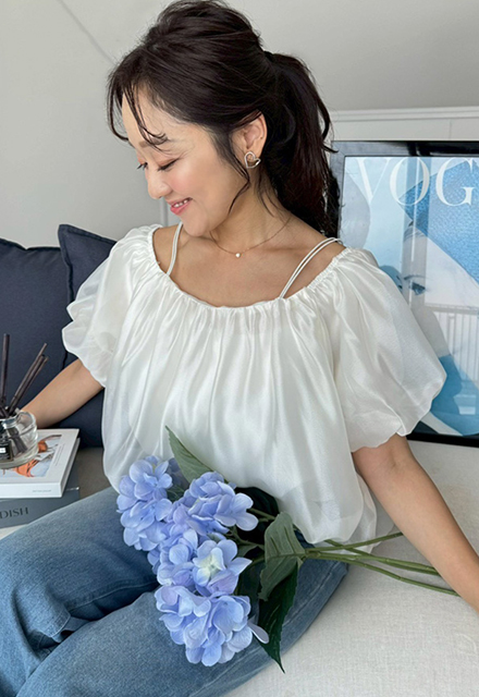 再お値下げ‼️ 美品☆MARONENONFEEシアーボリュームショルダートップス オフショルバルーンシアートップス【7e-831-06458】