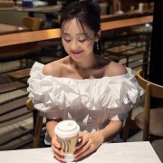 ２WAYオフショルダーボリュームフリルブラウス【7g-831-05709】