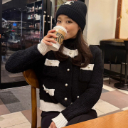 パールボタンバイカラーニットカーデ【7f-831-06090】