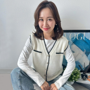 Vネックバイカラーニットベスト【7e-831-06140】