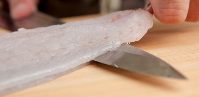 GLOBAL プロ　刺身包丁(柳刃) グローバル（GLOBAL） イスト 柳刃 24cm IST−06｜【ハンズネットストア】