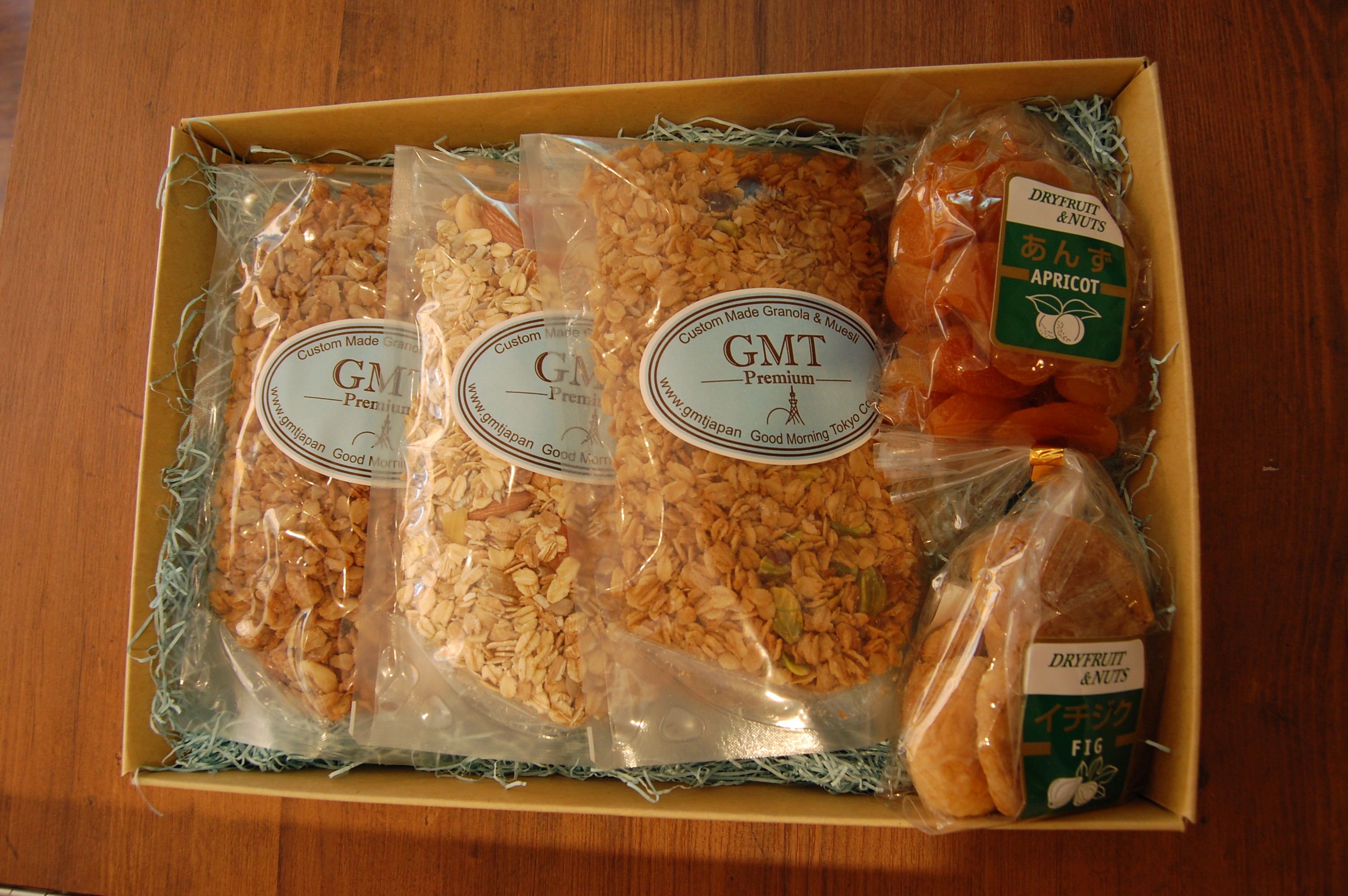 ギフトセット＊Gift Set (3 Bags of Granola or Muesli and Dried Fruit)