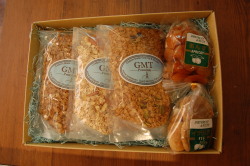 ギフトセット＊Gift Set (3 Bags of Granola or Muesli and Dried Fruit)