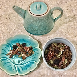 限定 ほうじ茶グラノーラ＊和(なごみ)　Hojicha NAGOMI (Roasted Green Tea) Granola 470g