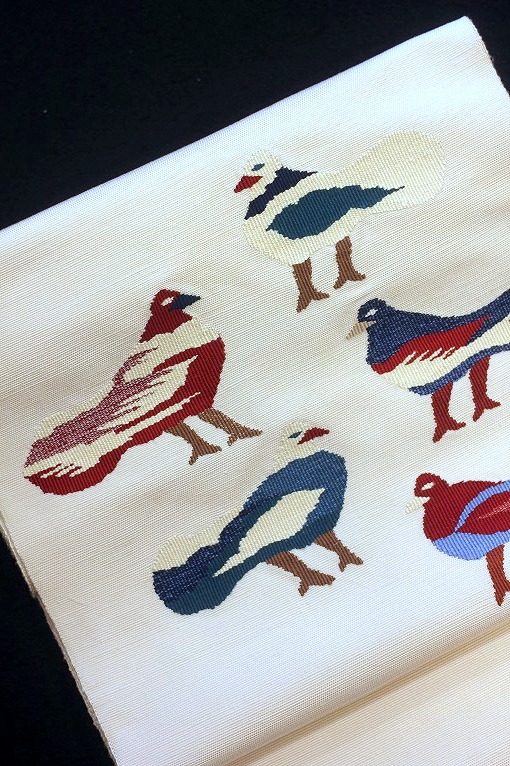 未使用　鳥の刺繍の名古屋帯　m4187 竹と鳥＊刺繍 鳥 繻子 アンティーク名古屋帯 A858 | kimono tento