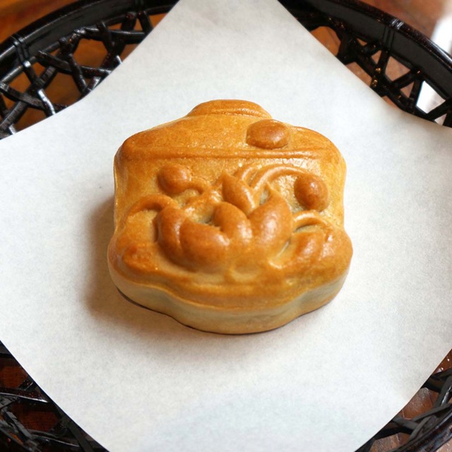 悟空オリジナル蓋碗月餅(小豆あん)　がいわんげっぺい