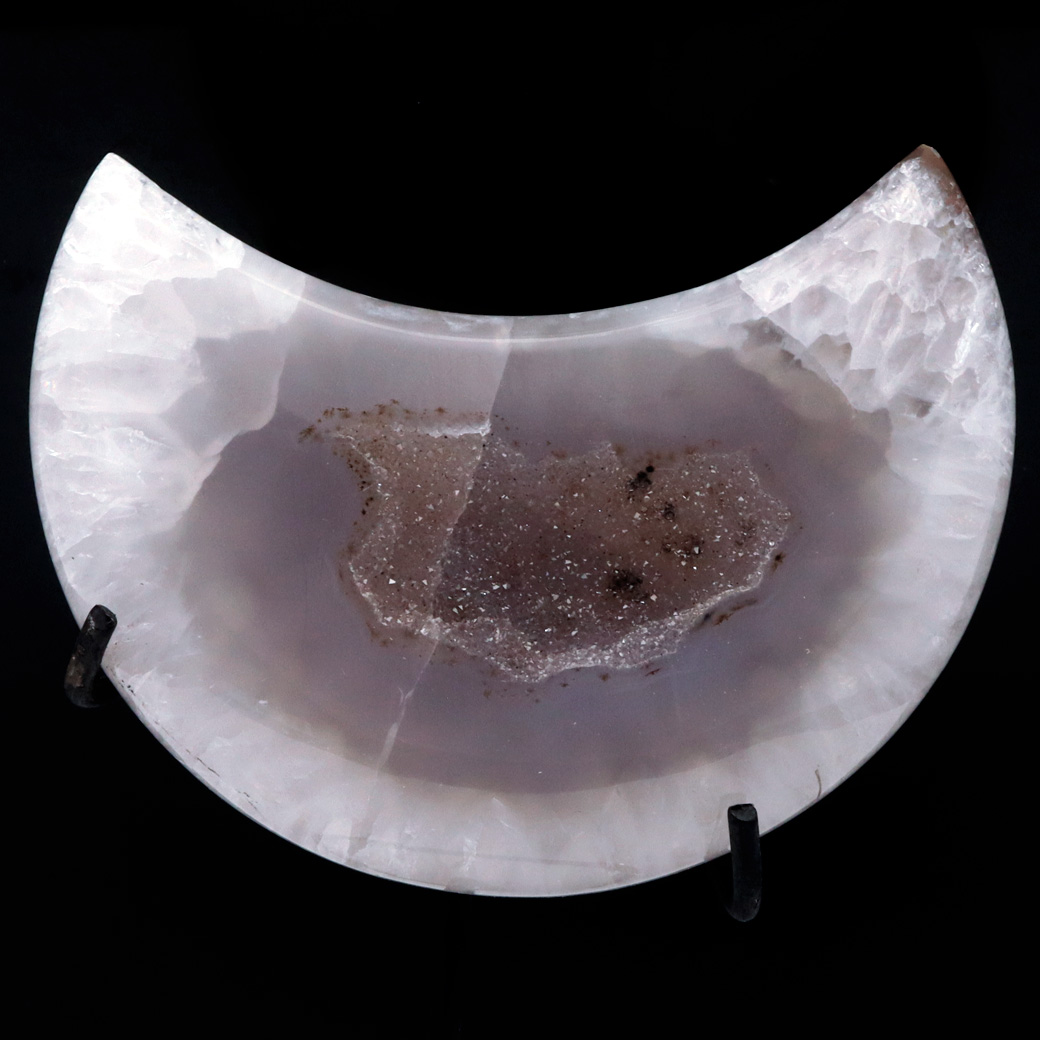 メノウ 月型 台付き 置き物 ブラジル産 アゲート 205g 瑪瑙 水晶 ムーン オブジェ インテリア おしゃれ 天然石