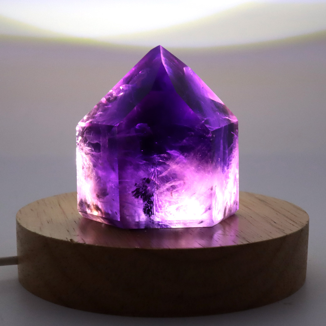 アメジスト 六角柱 ポイント LEDライト付き 1点もの ブラジル バイーア州産 紫水晶 原石 置き物 浄化 2月 誕生石