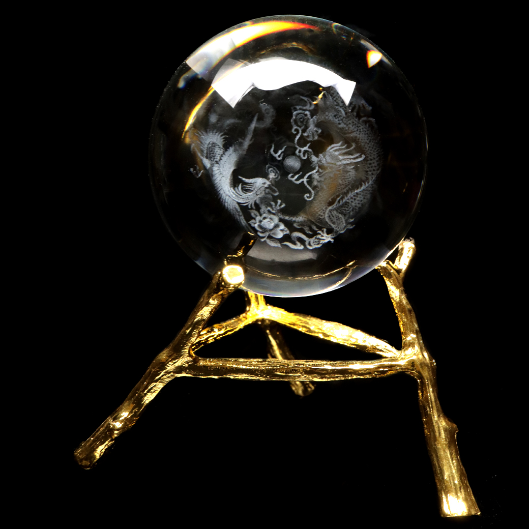 龍 鳳凰 クリスタルボール 約80mm 龍神 ドラゴンボール 干支 辰 置き物 人工水晶 丸玉 台座付き 正月 新年 縁起物 彫り物 置物 竜 辰年 パワーストーン