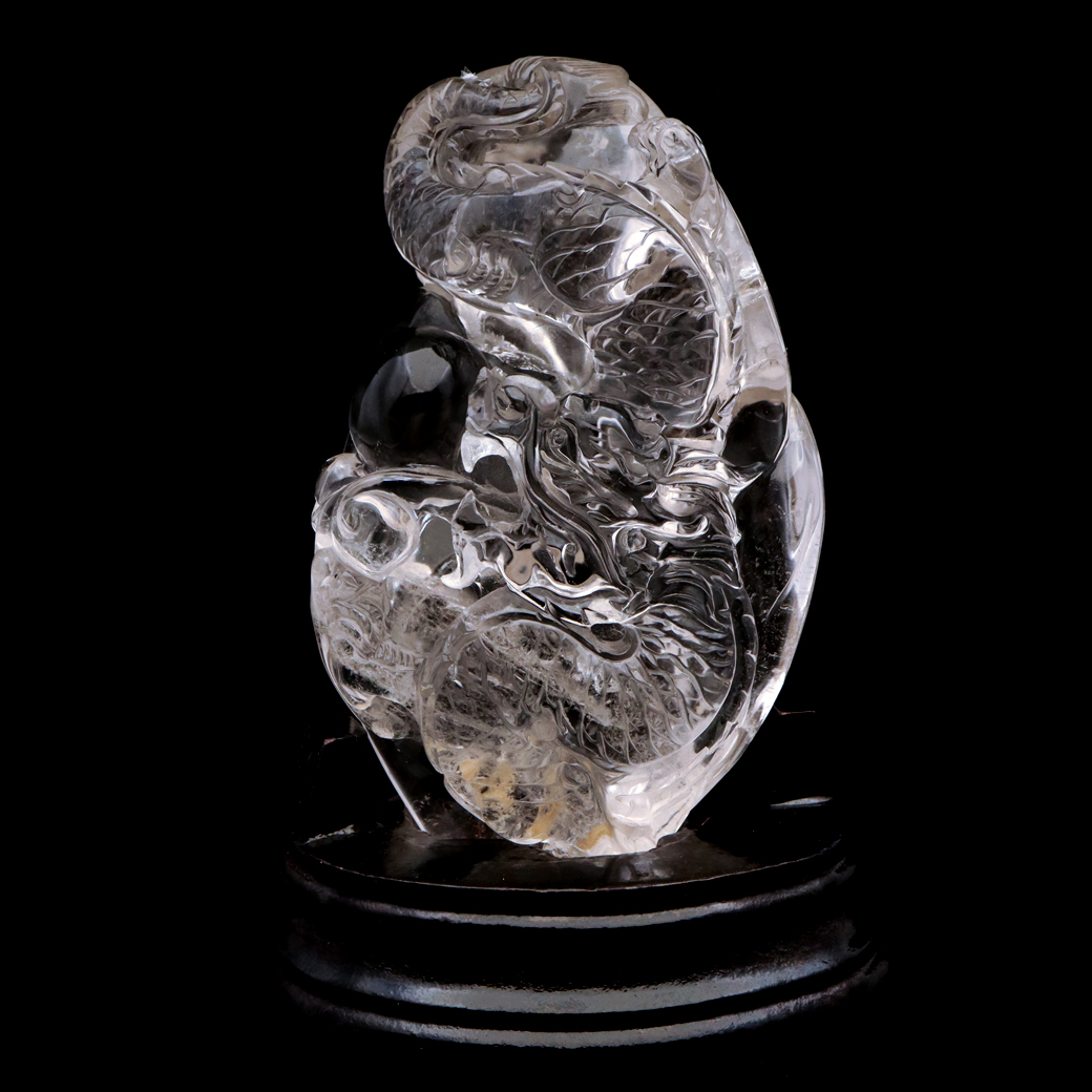 天然水晶 手彫り 840g 龍 置物 台座付き 風水 クリスタル Crystal Dragon 1点 彫刻