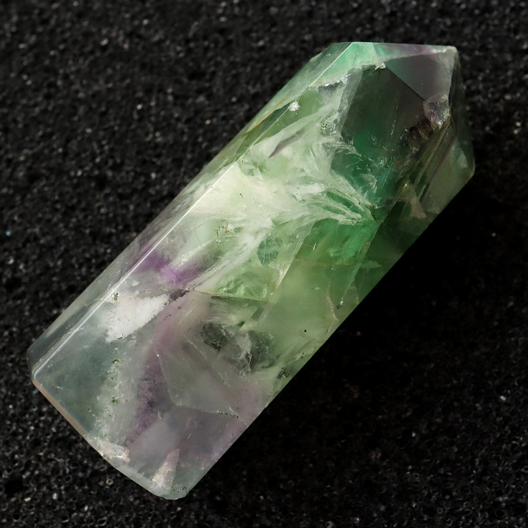 エンジェルフェザー フローライト 六角柱 ポイント 手のひらサイズ