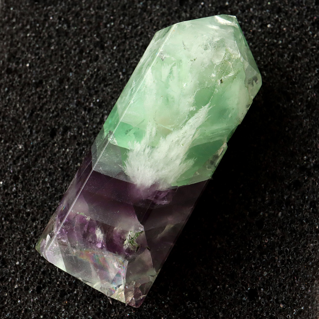 エンジェルフェザー フローライト 六角柱 ポイント 手のひらサイズ