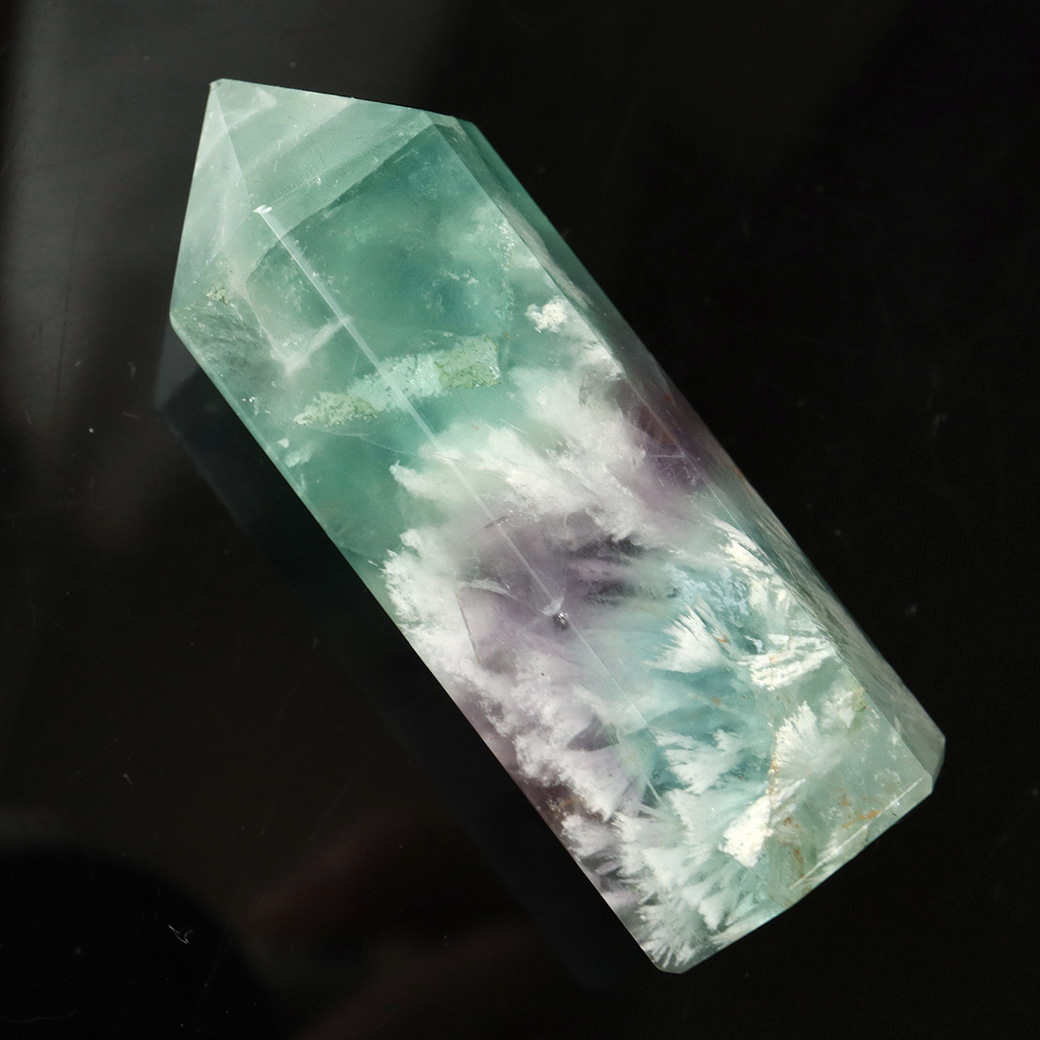 エンジェルフェザー フローライト 六角柱 ポイント 手のひらサイズ