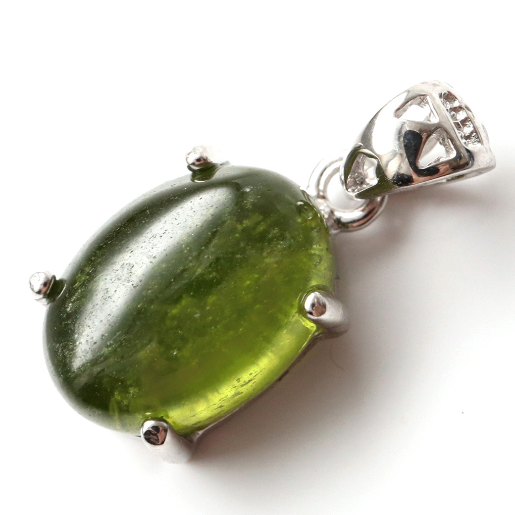 グリーン ガーネット ペンダント高品質  Silver925 チェーン付き 天然石 パワーストーン