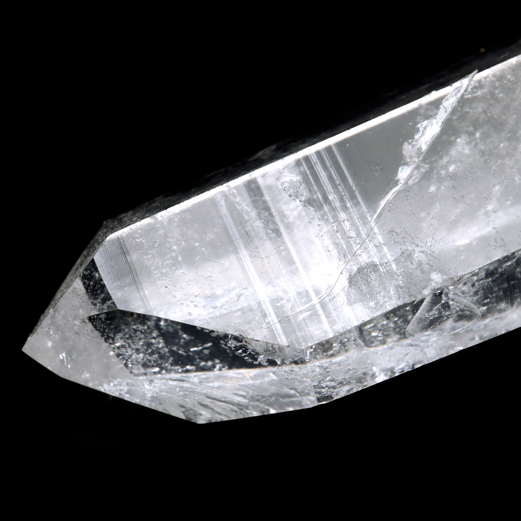 レムリアンシード 水晶 六角柱 ポイント 一部面残し 研磨磨き 187g 1点もの AAA 虹入り レインボー 天然石 証明書付き