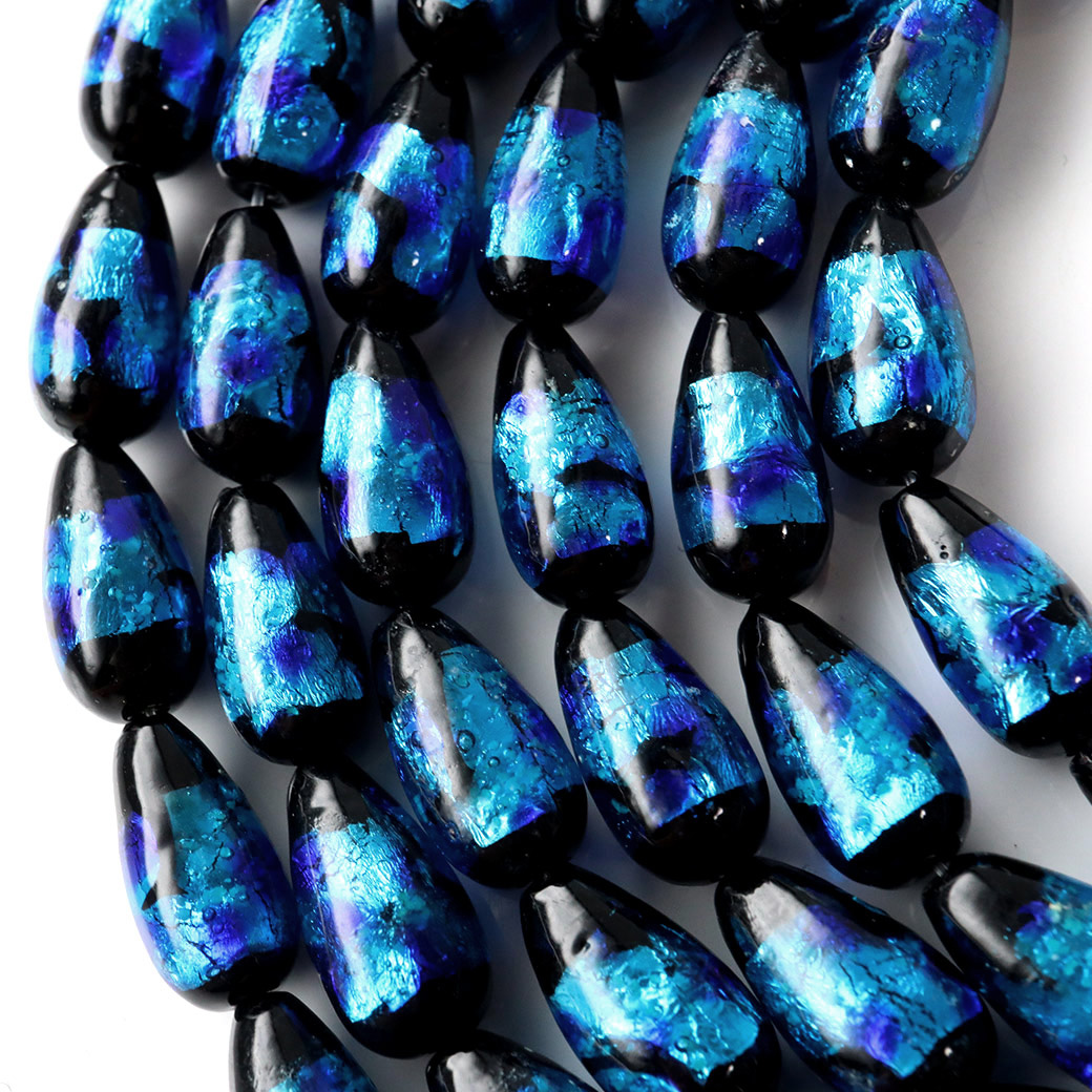 光る ホタルガラス ブルーしずく型 ドロップ 約15 x 8mm 一連 ビーズ売り（26粒） とんぼ石 青色 沖縄 お土産