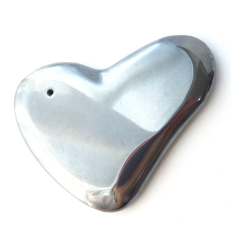 テラヘルツ鉱石 とってもキュートなハート型 かっさプレート