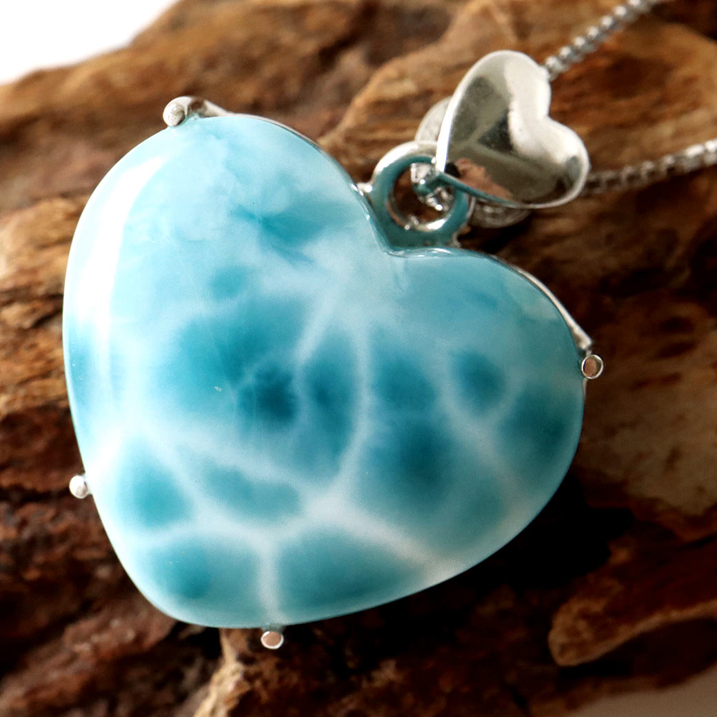 ラリマー ペンダント ハート型 カリブ海を連想させるスカイブルー ドミニカ産 Silver925 チェーン付き