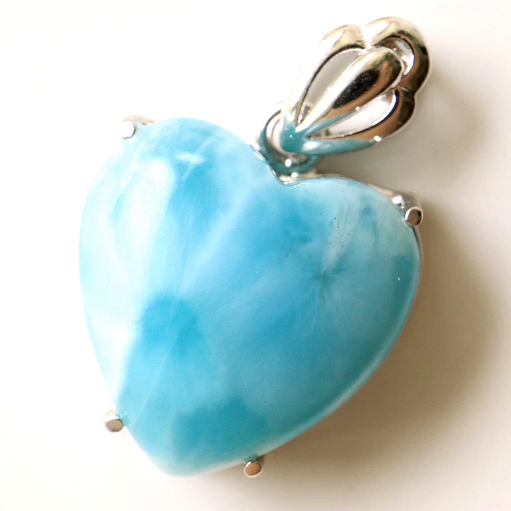ラリマー ペンダント ハート型 カリブ海を連想させるスカイブルー ドミニカ産 Silver925 チェーン付き