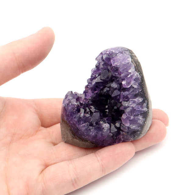 アメジスト クラスター 側面磨き 紫水晶 置き物 原石 ウルグアイ産 天然石 AAA 1点物 2月 誕生石
