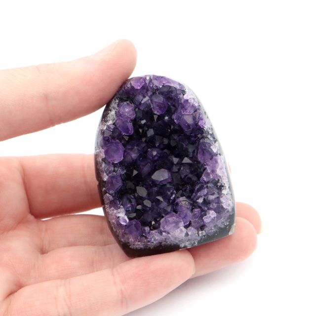 アメジスト クラスター 側面磨き 紫水晶 置き物 原石 ウルグアイ産 天然石 AAA 1点物 2月 誕生石