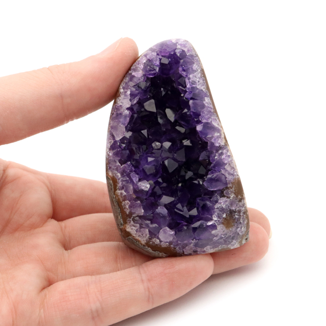 アメジスト クラスター 側面磨き 紫水晶 置き物 原石 ウルグアイ産 天然石 AAA 1点物 2月 誕生石