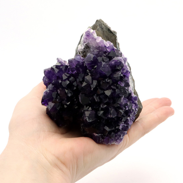 アメジスト クラスター 底切り AAA＋ 紫水晶 置き物 原石 ウルグアイ産 天然石 1点物 2月 誕生石