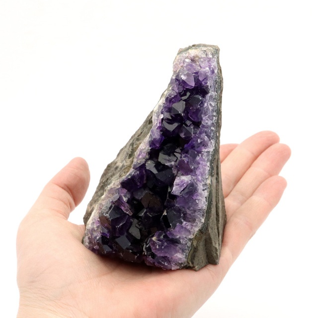 アメジスト クラスター 底切り AAA＋ 紫水晶 置き物 原石 ウルグアイ産 天然石 1点物 2月 誕生石