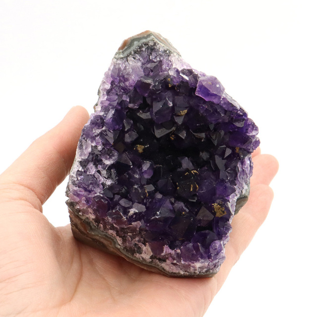 アメジスト クラスター 底切り AAA＋ 紫水晶 置き物 原石 ウルグアイ産 天然石 1点物 2月 誕生石