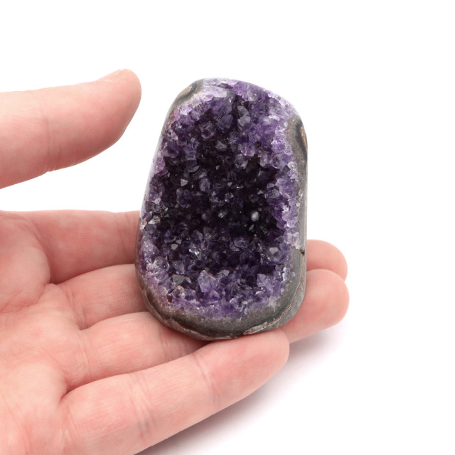 アメジスト クラスター 側面磨き AAA ドゥルーザ 紫水晶 置き物 原石 ウルグアイ産 天然石 1点物 2月 誕生石 天然石 amethyst