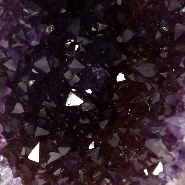 アメジスト ドーム AAA 晶洞 スタンド 台付き オブジェ 紫水晶 置き物 原石 811g ウルグアイ産 天然石 1点物 2月 誕生石